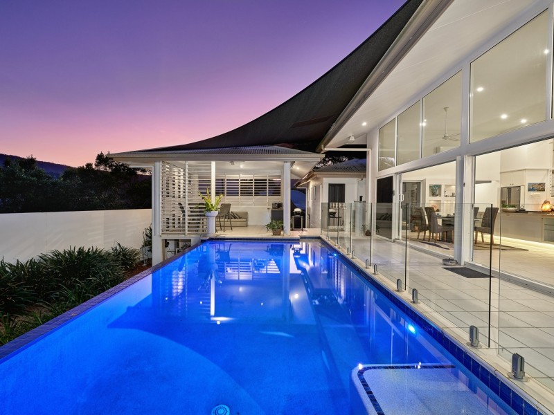 51 Crowsnest Terrace, Trinity Beach QLD 4879