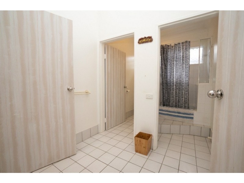 36 Hibiscus Lane, Holloways Beach QLD 4878