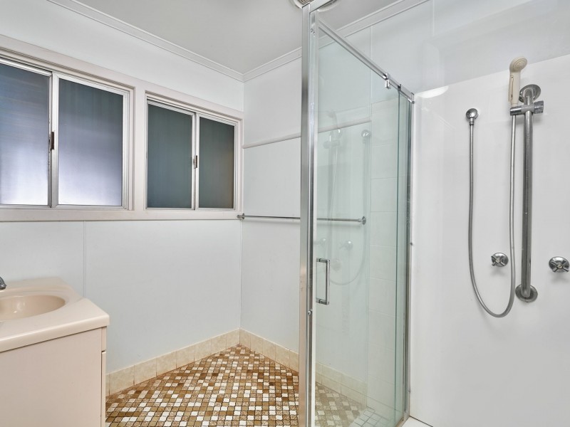 312 Palmerston Highway, Belvedere QLD 4860