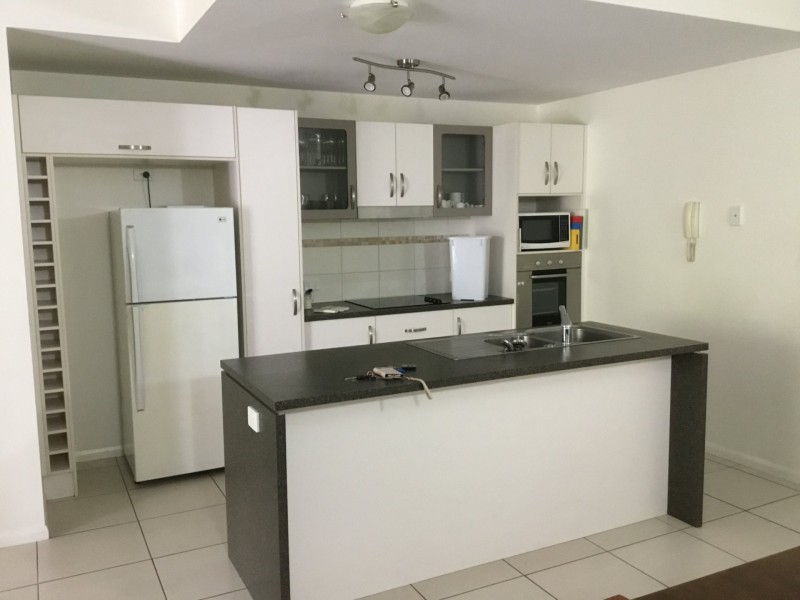 8/9-15 McLean Steet, Cairns North QLD 4870