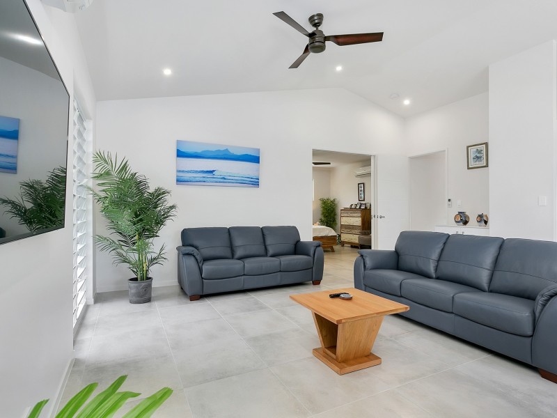 95 Upolu Esplanade, Clifton Beach QLD 4879