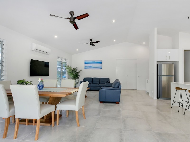 95 Upolu Esplanade, Clifton Beach QLD 4879