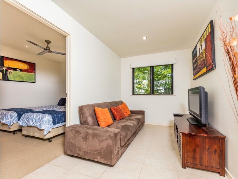 Apartment 1/33 Sims Esplanade, Yorkeys Knob QLD 4878