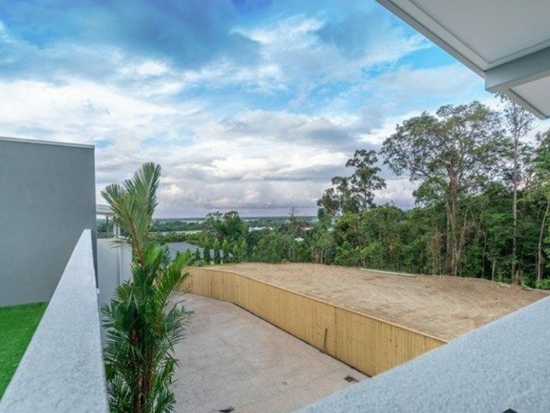 2/26 Eagleview close, Smithfield QLD 4878