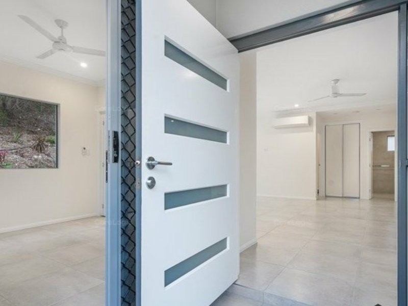 2/26 Eagleview close, Smithfield QLD 4878