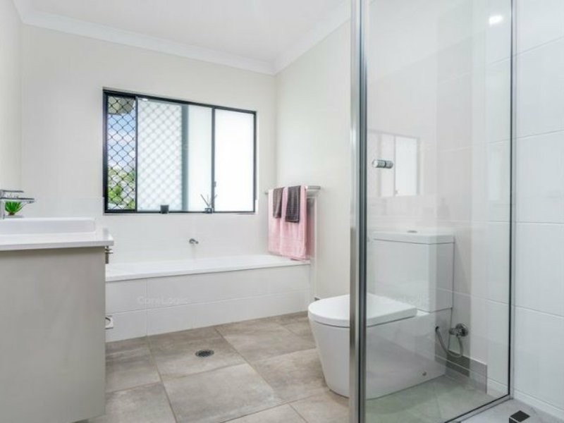 11a Amberwood, Smithfield QLD 4878