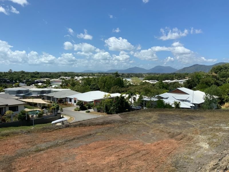 1 Mooney court, Smithfield QLD 4878