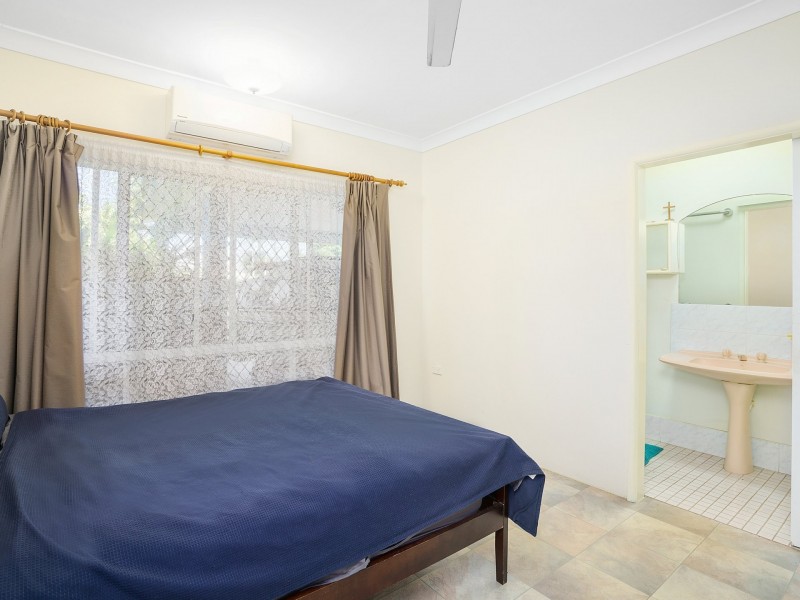 16 Derby Street, Yorkeys Knob QLD 4878