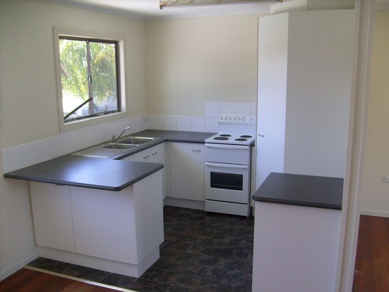 20 Bishop Lane, Beachmere QLD 4510