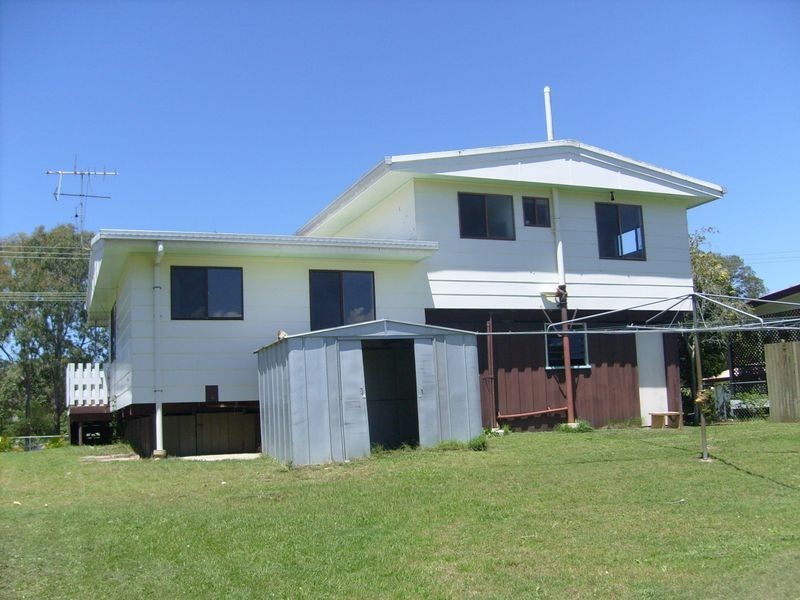 20 Bishop Lane, Beachmere QLD 4510