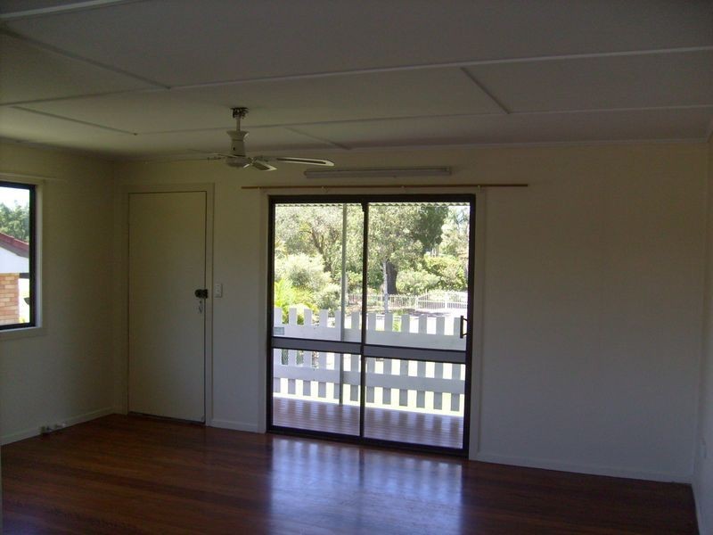 20 Bishop Lane, Beachmere QLD 4510