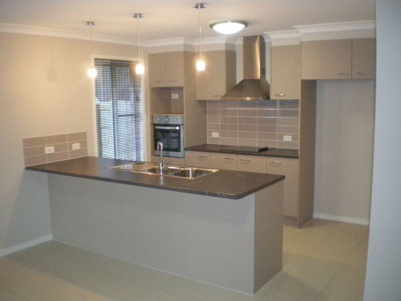 36 Severn Crescent, North Lakes QLD 4509