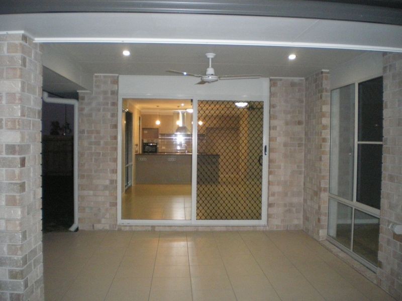36 Severn Crescent, North Lakes QLD 4509