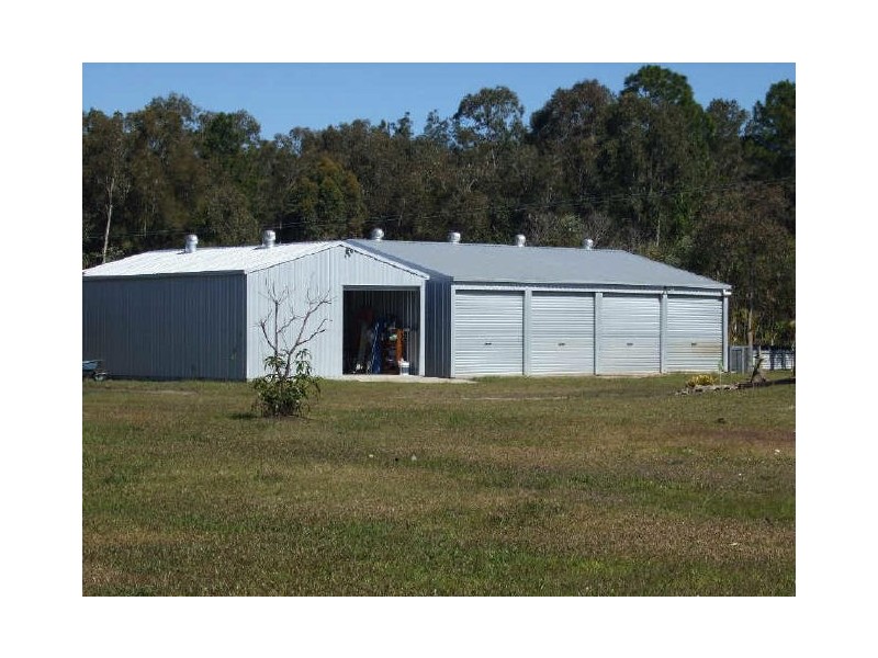280 Wallace Road, Beachmere QLD 4510