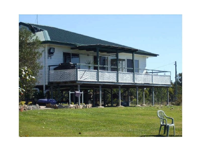 280 Wallace Road, Beachmere QLD 4510