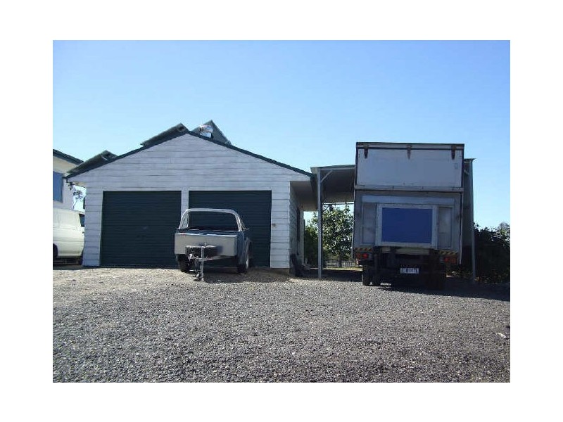 280 Wallace Road, Beachmere QLD 4510