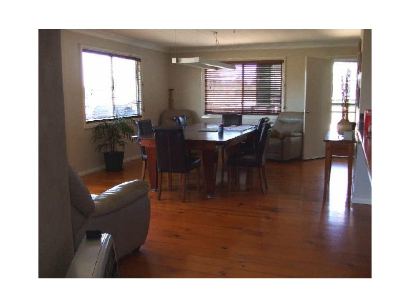 280 Wallace Road, Beachmere QLD 4510