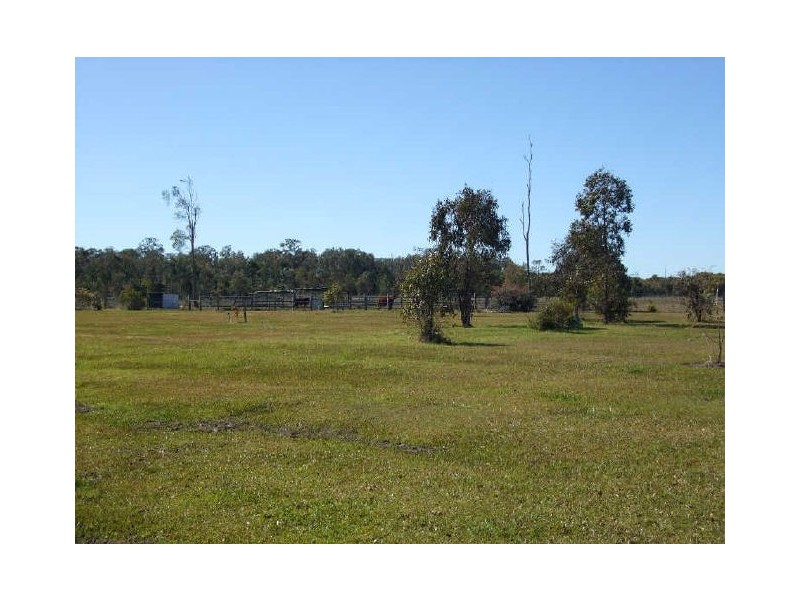280 Wallace Road, Beachmere QLD 4510