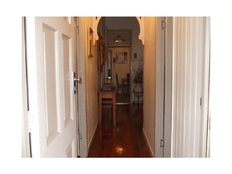 4 Moreton Terrace, Beachmere QLD 4510