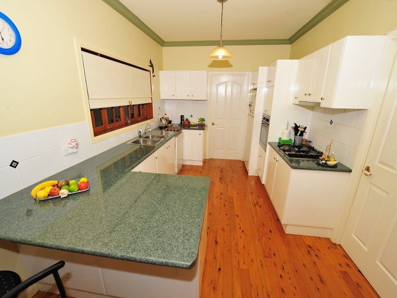 8 Warbler Court, Upper Caboolture QLD 4510