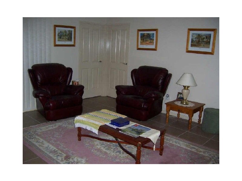 16 Allister Crescent, Rothwell QLD 4022