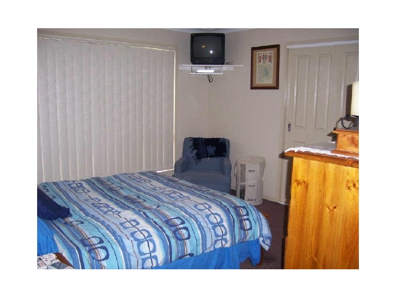 16 Allister Crescent, Rothwell QLD 4022