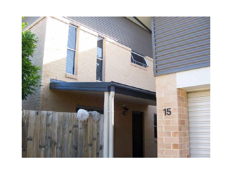 15/2 Station Road, Burpengary QLD 4505