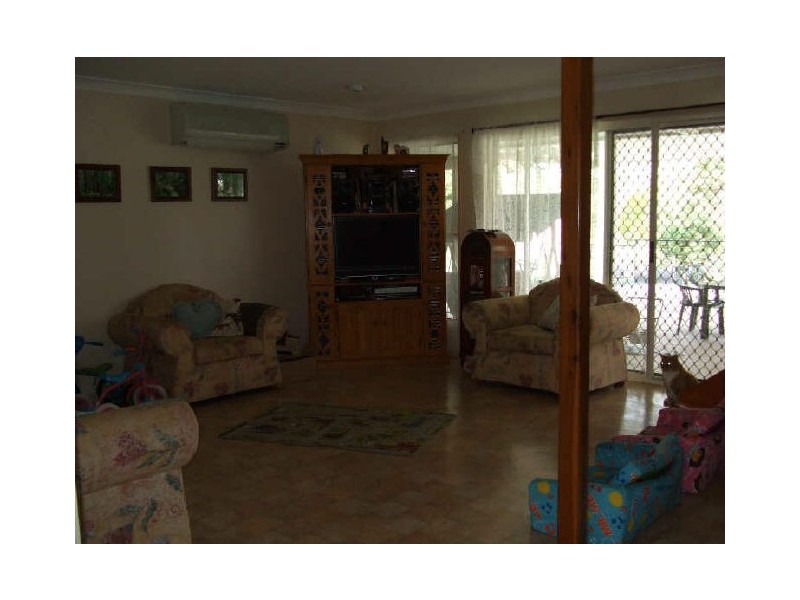 115 Mackney Road, Upper Caboolture QLD 4510