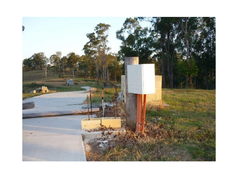 121 Springflats Court, Moorina QLD 4506