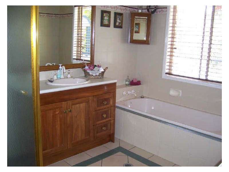 35 Burness Court, Morayfield QLD 4506