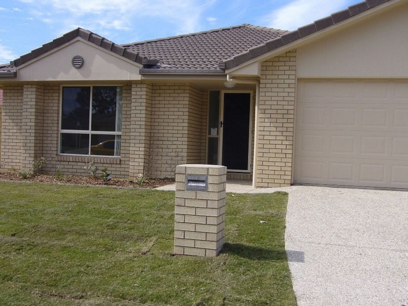 17 Adelaide Drive, Caboolture South QLD 4510