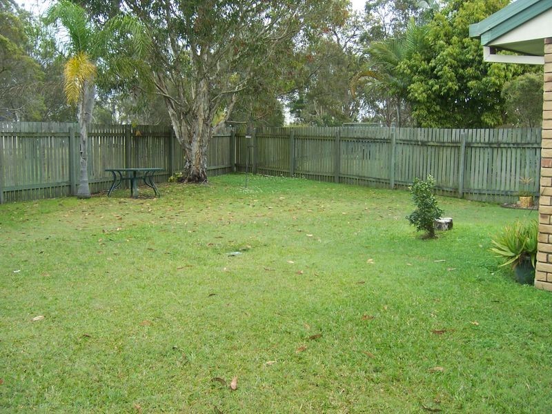 4 Farrer Court, Morayfield QLD 4506
