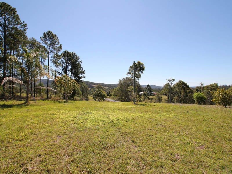 1 Mountain View Road, Moorina QLD 4506