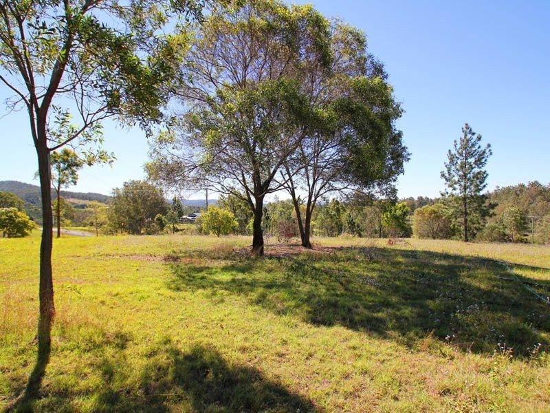 1 Mountain View Road, Moorina QLD 4506