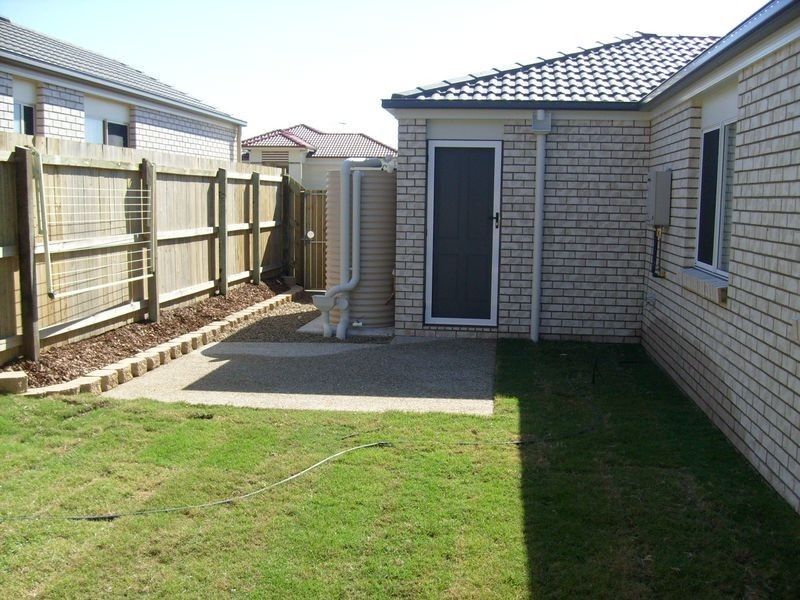 Rothwell QLD 4022