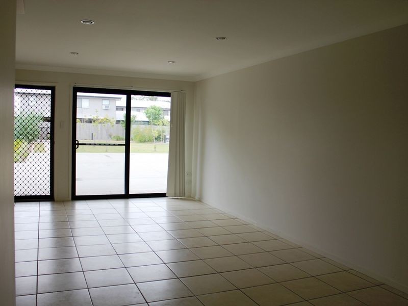 2/9 David Street, Burpengary QLD 4505