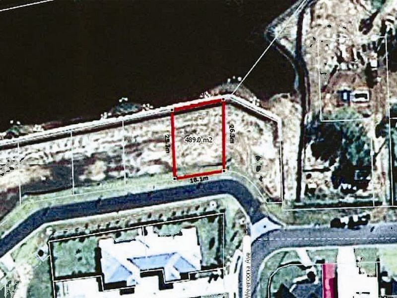 4 Coffey Court, Beachmere QLD 4510