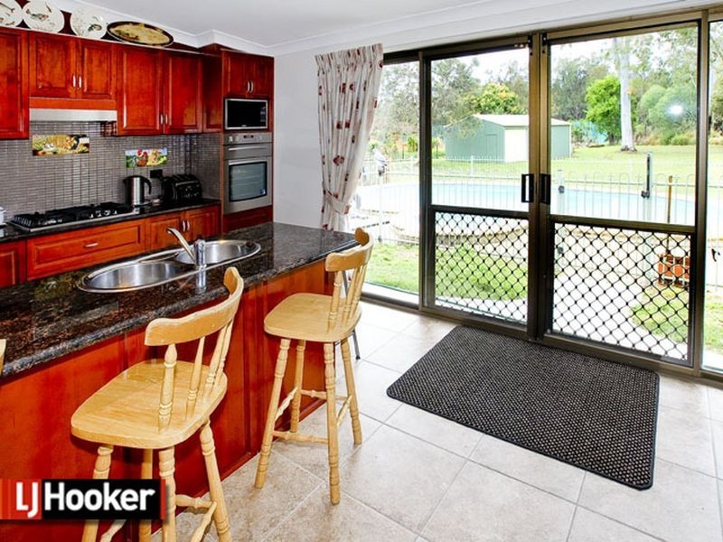 10 Caribbean Court, Deception Bay QLD 4508