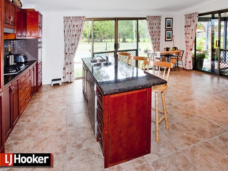 10 Caribbean Court, Deception Bay QLD 4508