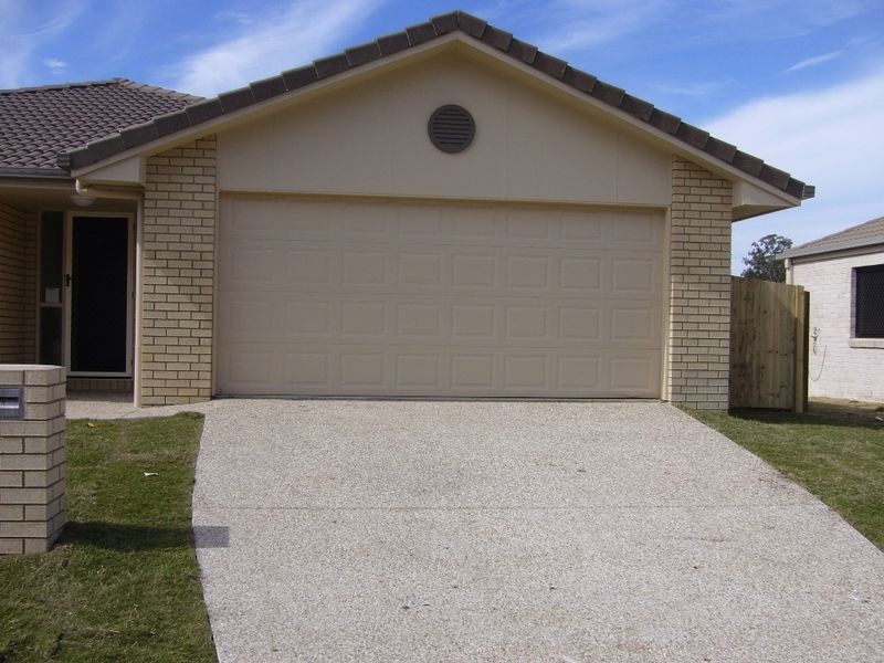 17 Adelaide Drive, Caboolture South QLD 4510
