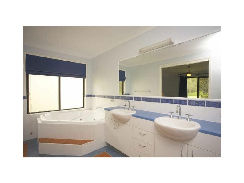 21 Arrowfield Court, Wamuran QLD 4512