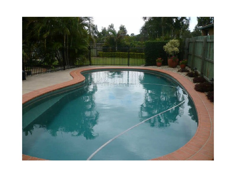 1 Hemlock Court, Narangba QLD 4504