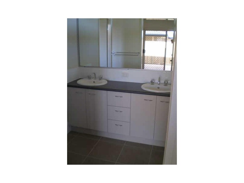 North Lakes QLD 4509