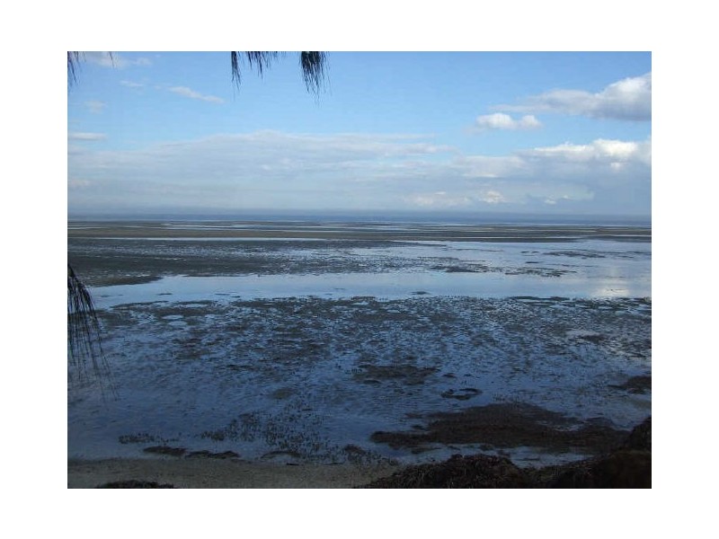 20 Bayside Drive, Beachmere QLD 4510