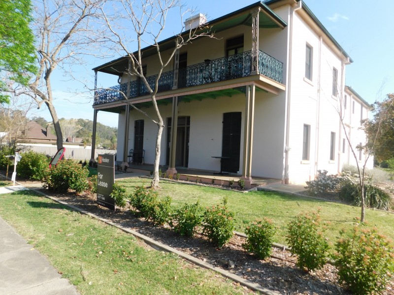 4/83 Menangle Street, Picton NSW 2571