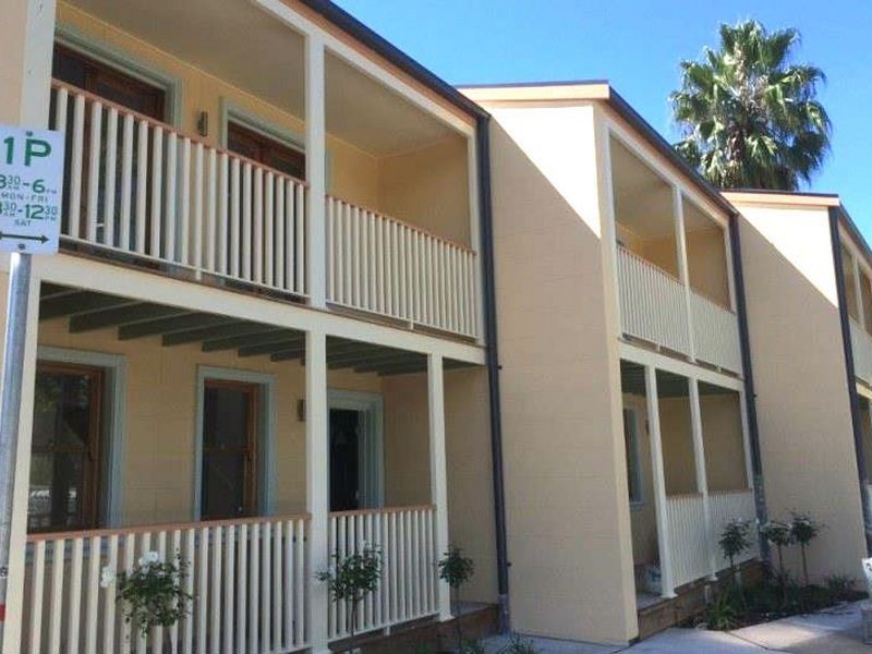 8 Station Street, Picton NSW 2571