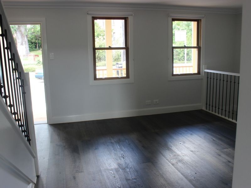 8 Station Street, Picton NSW 2571