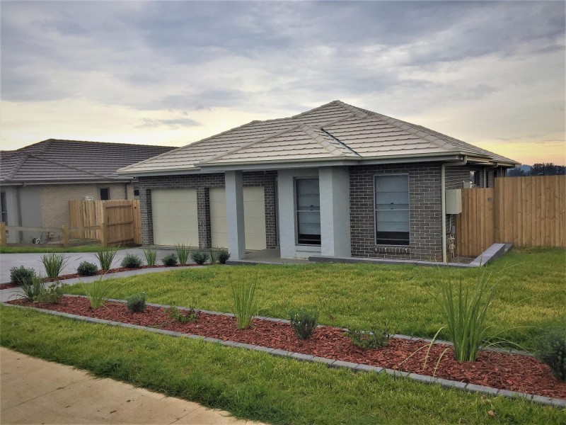 14 Stirling Drive, Wilton NSW 2571