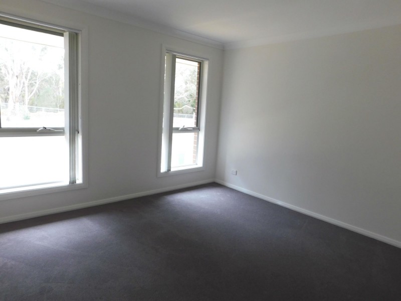 30 Major Roberts Avenue, Tahmoor NSW 2573