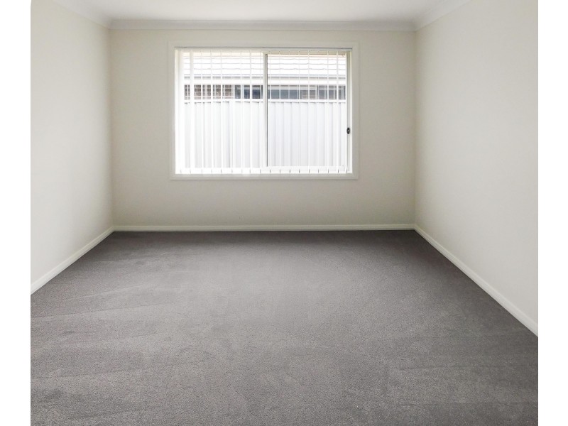 30 Major Roberts Avenue, Tahmoor NSW 2573